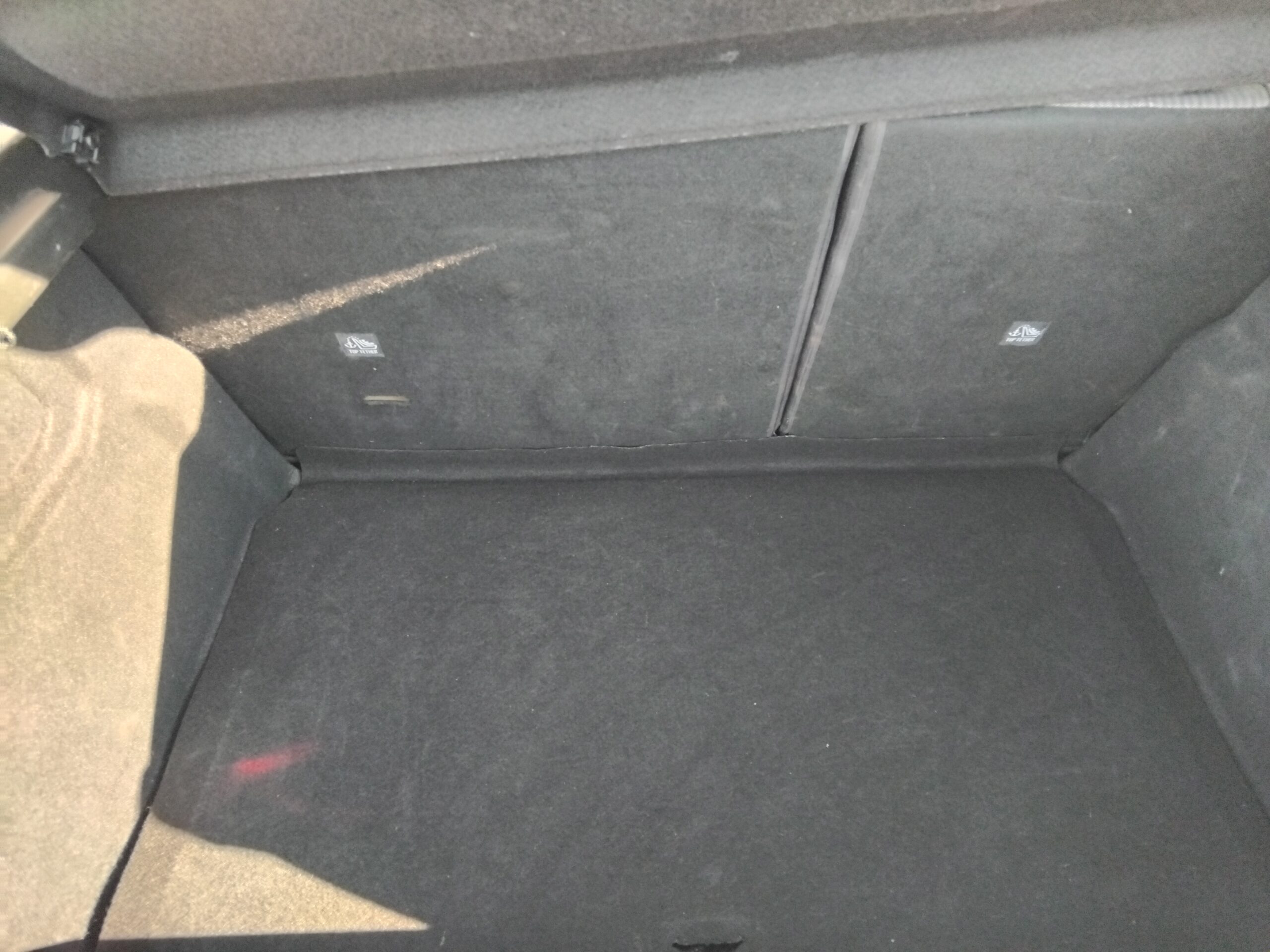 
								Opel Corsa 1.2i Edition 2022 full									